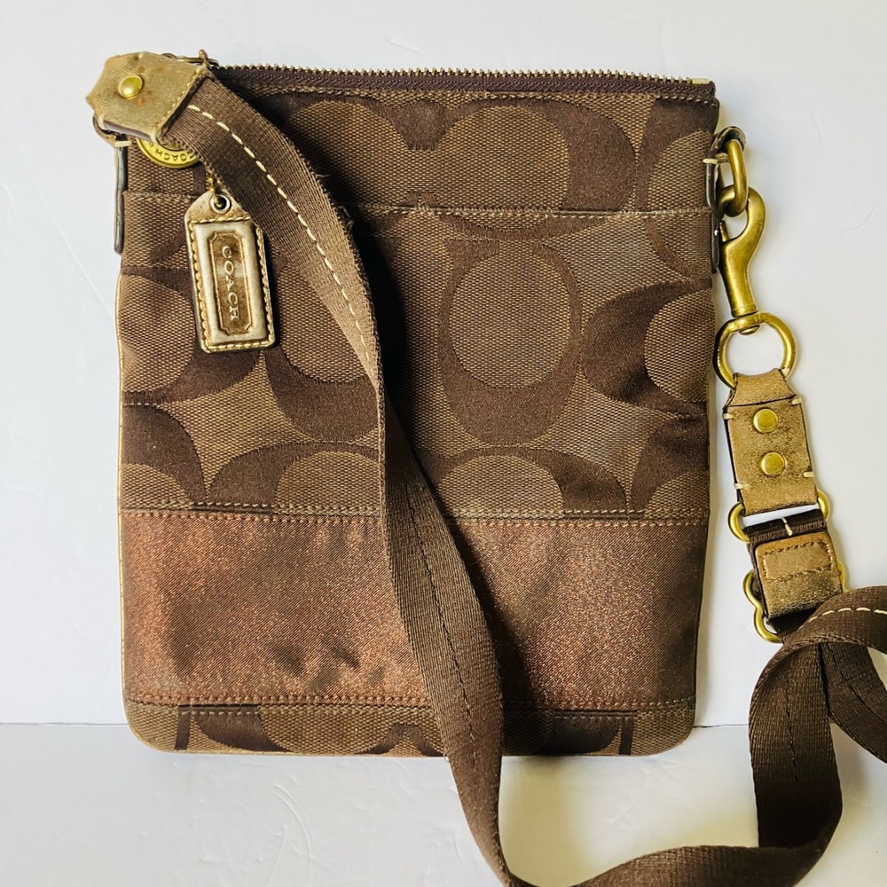 COACH LOGO SIGNATURE & METALLIC LEATHER CROSSBODY SWING BACK BAG 7"x9" #40758